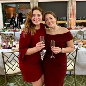 Meet your Posher, Evangelia